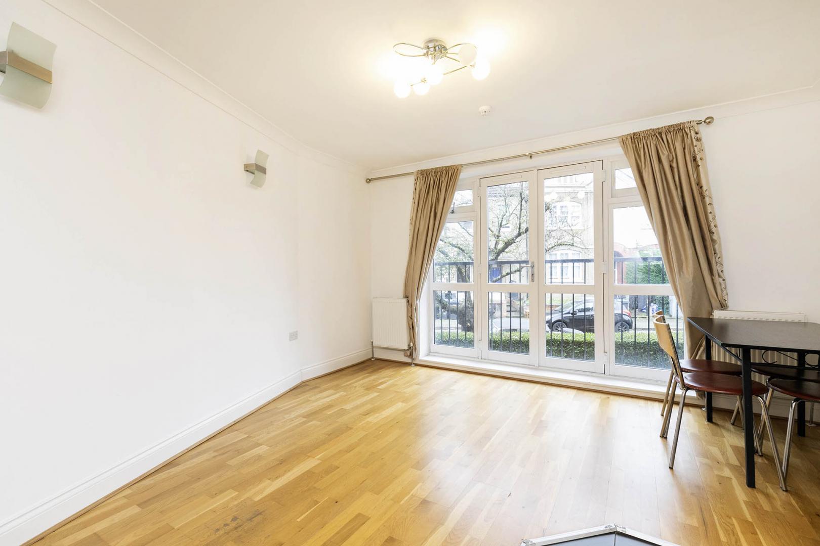 1 Bedroom, 1 bath, 1 reception Flat			 Heathfield Park, , WILLESDEN GREEN